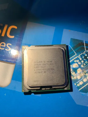 PROCESSADOR INTEL CORE 2 QUAD