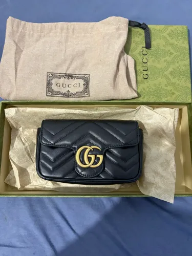 Bolsa Gucci marmont súper mini preta nova