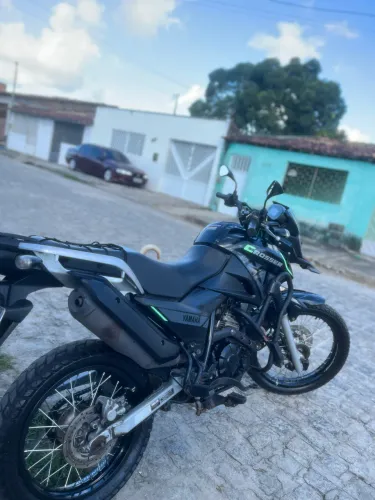 Crosser  2023 