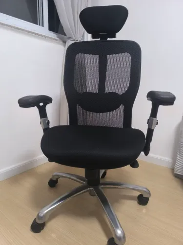 Vende - se Cadeira Comfy Ergomaster 