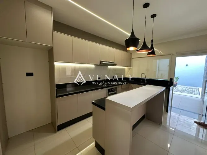 Casa à venda em Maringá, Jardim Dias I, com 3 quartos, com 108 m²