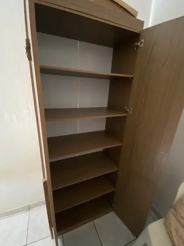 Armário Multiuso 2 portas 5 prateleiras