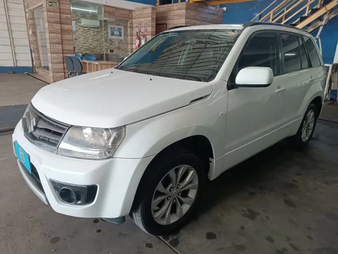 Suzuki Grand Vitara 2.0 16V 4x2/4x4 5P Mec. 2013