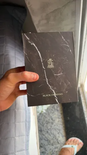 Perfume black obsidian cheio