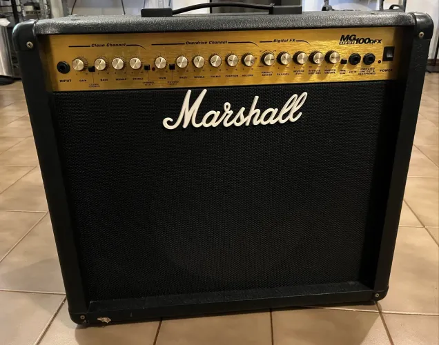 Marshall MG100DFX