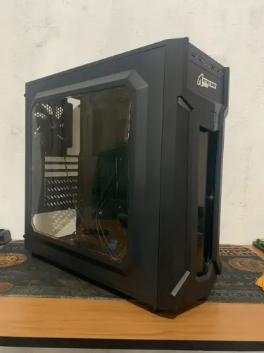 Gabinete Gamer Attack Shark