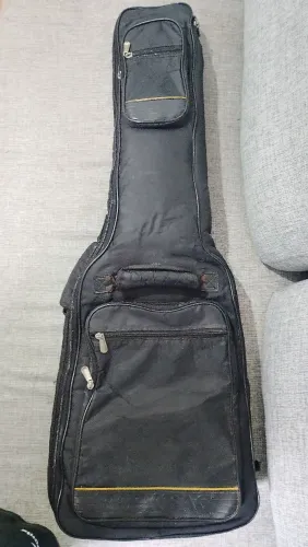 Capa Warwick Rockbag Deluxe Térmica Aveludada Semi Case p/ Guitarra 