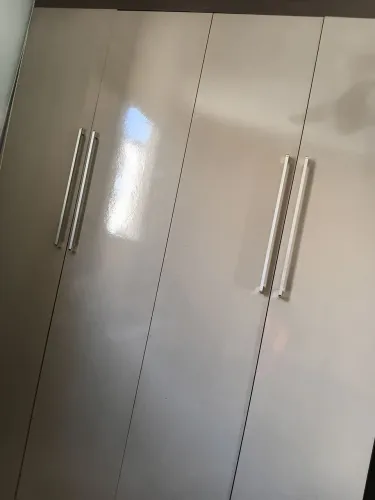 Guarda roupa médio