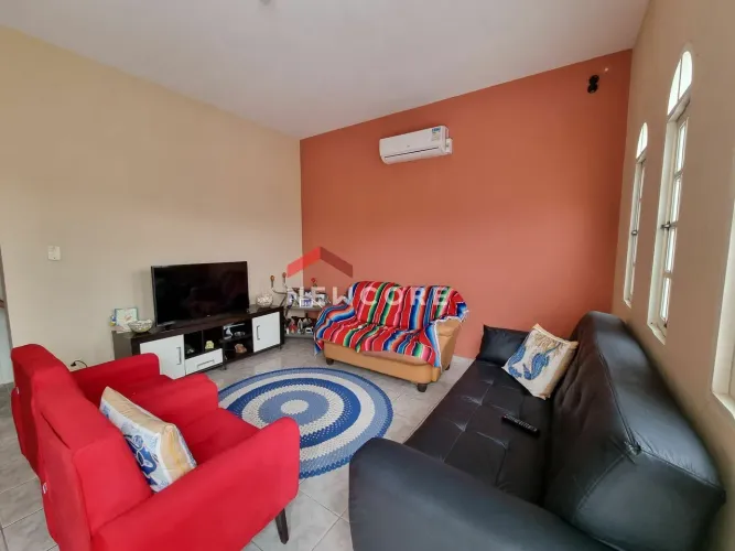 Casa em Rua Ademar Fida - Loteamento Recreio Juqueriquerê - Caraguatatuba/SP