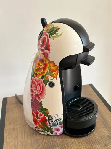Cafeteira Arno Dolce Gusto Piccolo Adriana Barra Edição Especial