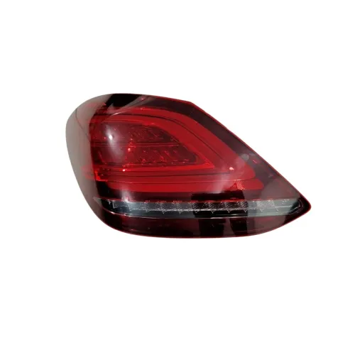 Lanterna Traseira C180 C200 C300 2019 A 2020 Detalhe