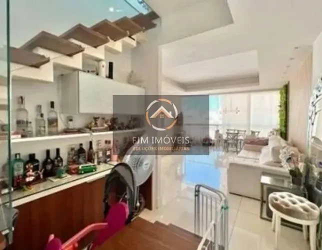 Cobertura em Icaraí - Niterói: 3 Dorms, 206m² por R$ 1,7M