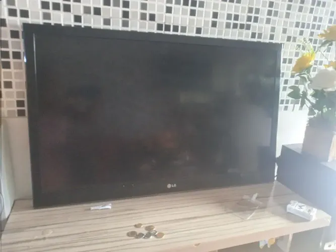TV 43 polegadas para retida de peças