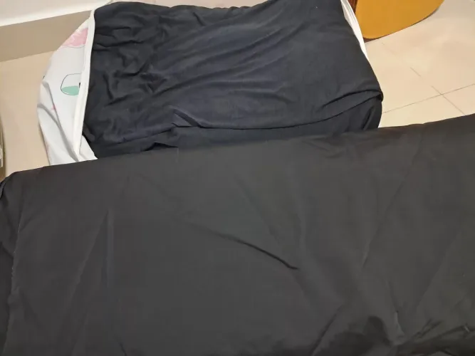 Tecido Lycra e forro preto