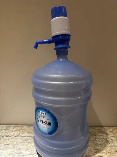 Bombona (casco) de água 20 litros l com bomba