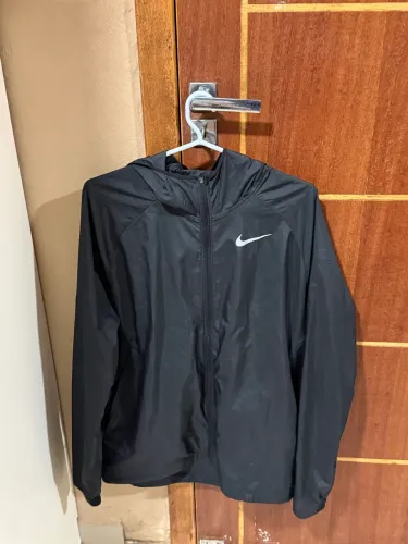 Jaqueta Nike corta vento running M