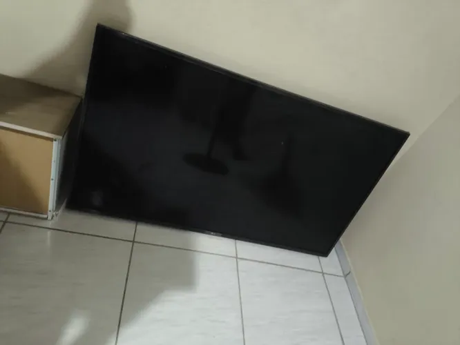 Vendo uma TV de 55 polegadas marca LG smart