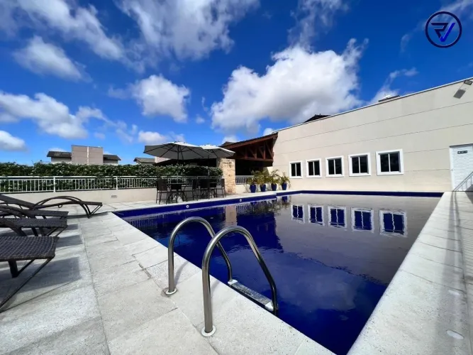 CASA AMPLA COM 4 QUARTOS, 3 SUITES E DECK