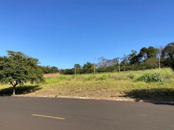 Lote Comercial no Terras de Santa Ana | É aqui na Imobiliária Rosa e Rangel