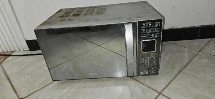 Micro-ondas Philco Inox Espelhado 127V ? Com Defeito