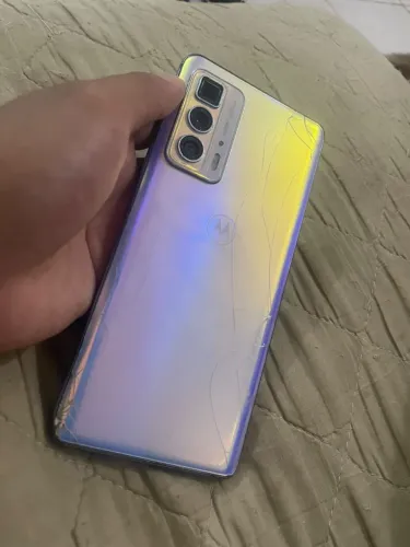 Vendo ou troco Edge 20 pro