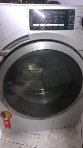 Máquina Lava e seca Midea.Com defeito.