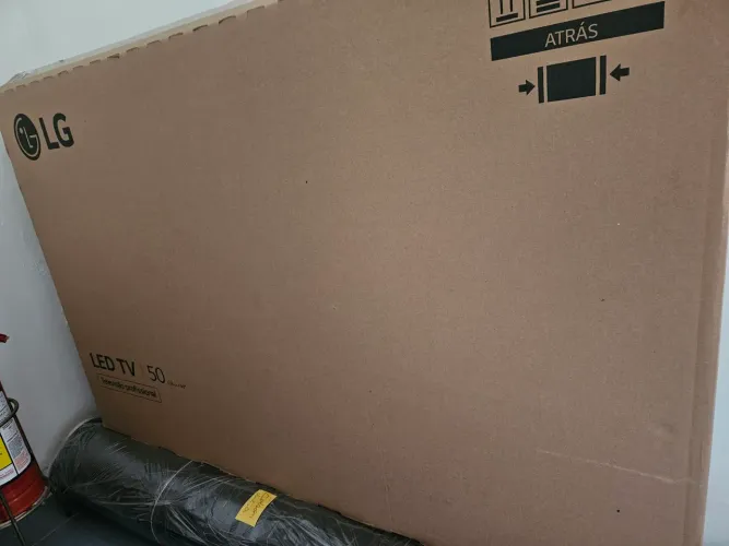 Smart TV LG nova sem uso 50 polegadas
