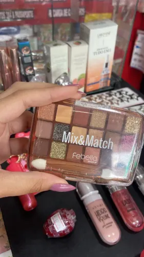 PALETA DE SOMBRAS FEBELLA