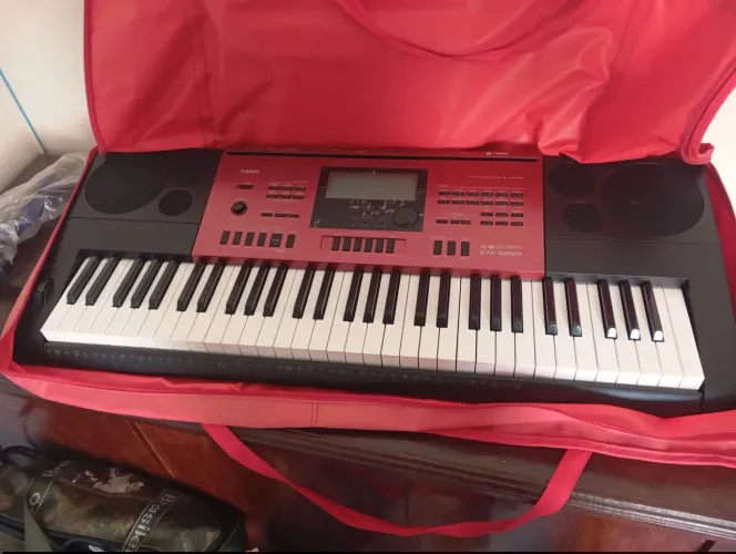 Teclado Casio CTK 6250