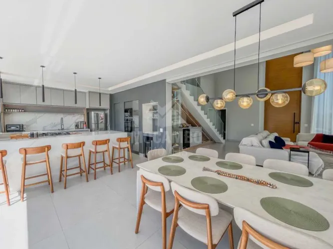 Casa em Condomínio : / Residencial / Condomínio Sete Lagos