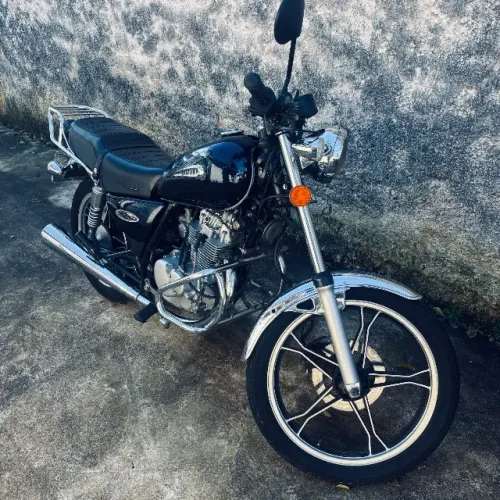 Suzuki Intruder 125 2008 - Personalizada + Peças Originais - R$ 10.000