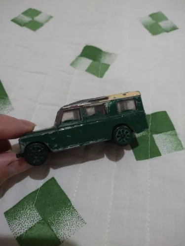 Carrinho Miniatura Burago Land Rover Safari - Made Italy