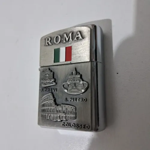 ISQUEIRO ROMA ITÁLIA
