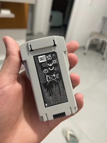 BATERIA PLUS DJI MINI 3 semi-nova na faixa de 10 ciclos