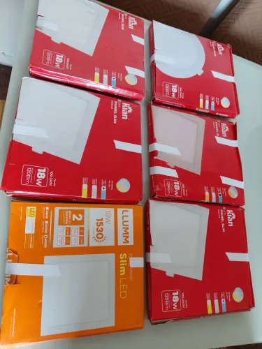 Vendo lâmpada Led Slim