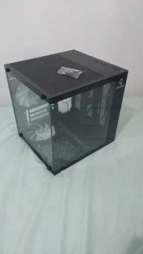 Gabinete gamer Hayom