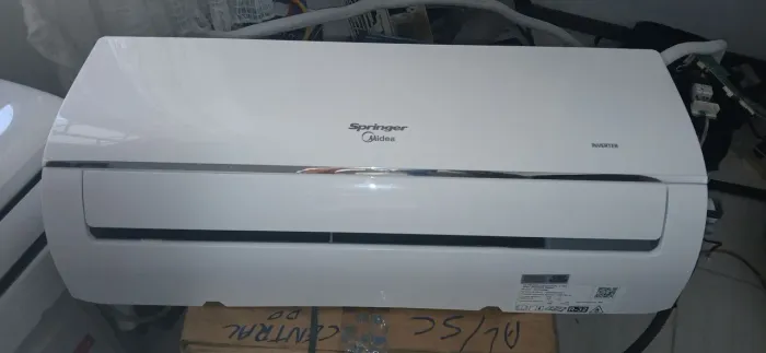  9.000K INVERTER 2.300 ja com instalação 