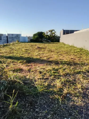 Vendo terreno. 