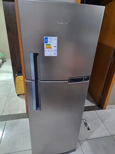 Geladeira Brastemp brm44 fros free nota fiscal ainda na garantia