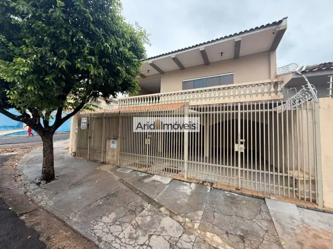 Casa com 3 dormitórios para alugar, 280 m² por R$ 3.008/mês - Jardim Mona - São José do Ri