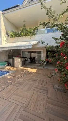 Casa em Condomínio à venda no Recreio dos Bandeirantes, Rio de Janeiro 4 quartos 200m²