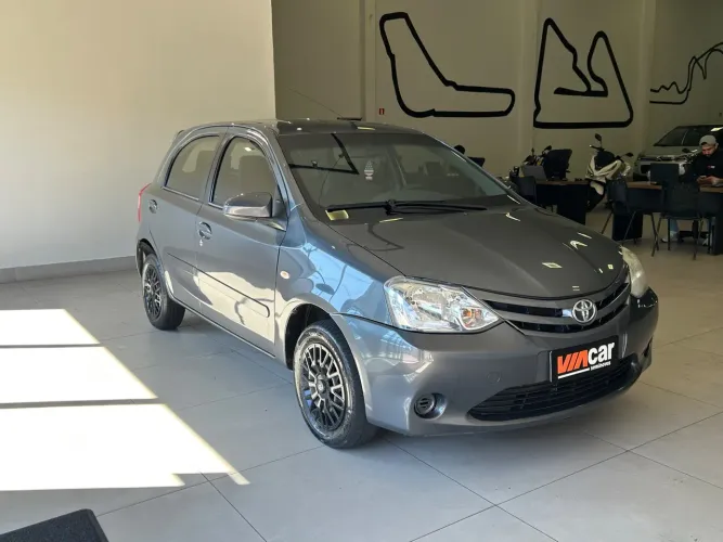 Toyota Etios XS 1.5 Flex 16V 5P Mec. 2015
