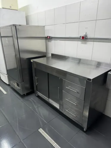 Gabinete industrial em aço inox, com ou sem cuba, Direto da fabrica, Faça um orçamento.