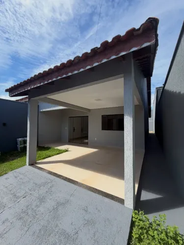 CASA COM 3 QUARTOS