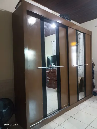 guarda roupas casal portas de correr com espelhos medidas 2,70L 2,40A 57F