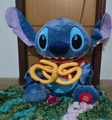Pelúcia Stitch - Biscoito - cerca de 70 cm