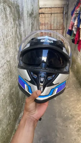 Capacete