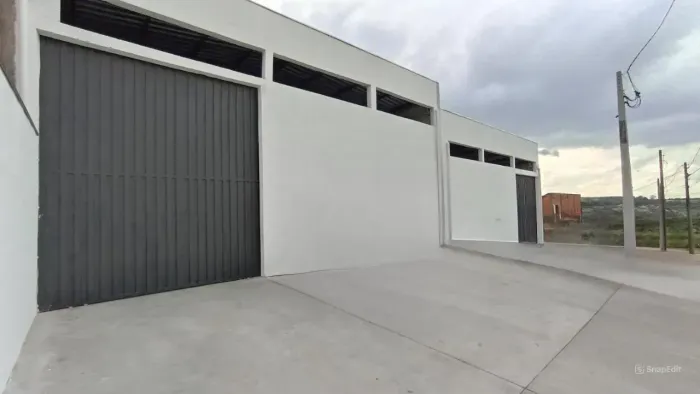 Galpão/Depósito/Armazém para aluguel tem 440 metros quadrados
