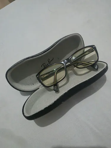 Armação RayBan Baixou