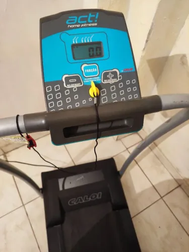 Esteira Elétrica ergométrica Caloi ! Até 100kg,8kmh!
